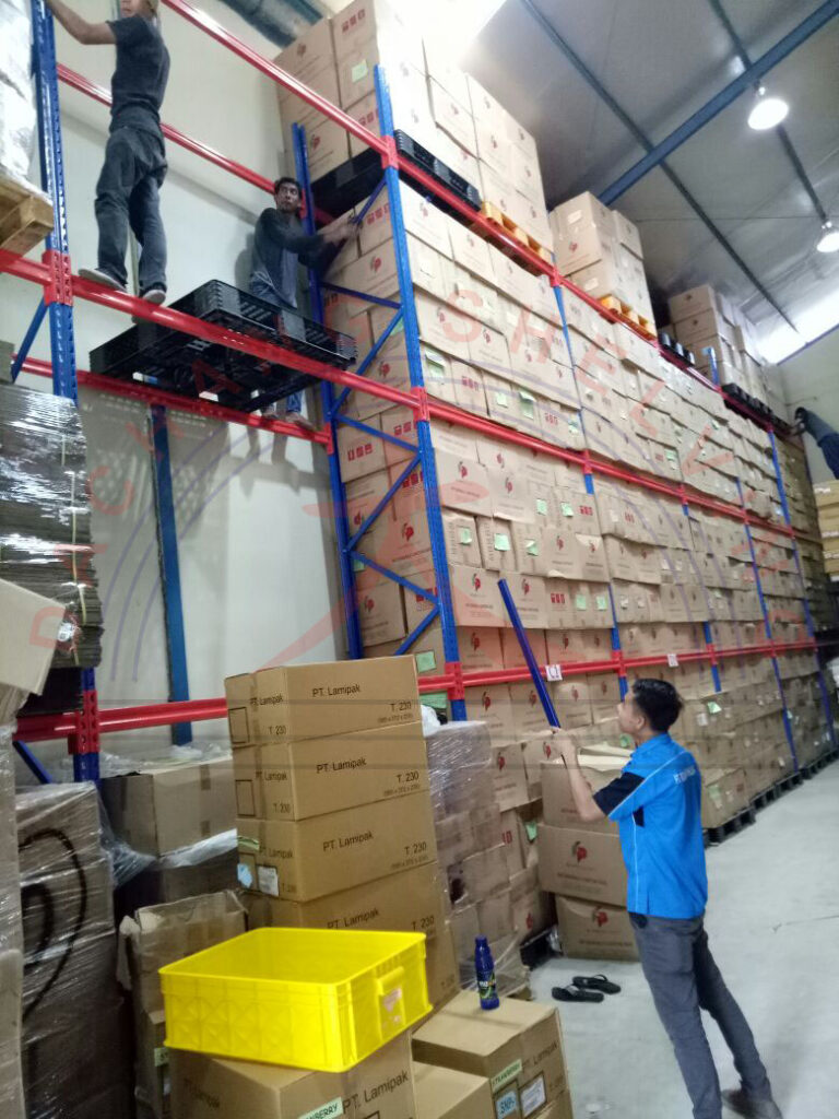 RAK BESI BARANG BERAT INDUSTRI TIPE RR-2000 KAPASITAS 2 TON / LEVEL