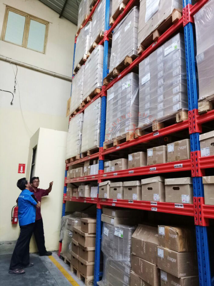 RAK BESI BARANG BERAT INDUSTRI TIPE RR-2000 KAPASITAS 2 TON / LEVEL
