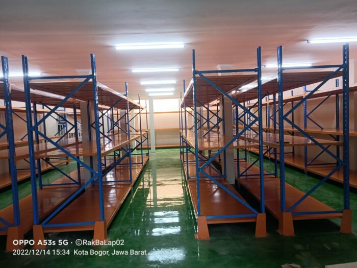RAK BESI GUDANG MEDIUM DUTY TIPE ZA-500, Kapasitas 500 KG/SUSUN SHELVING x 4 LEVEL ATAU 2 TON/UNIT RAK: Solusi Kokoh & Modular untuk Gudang Modern