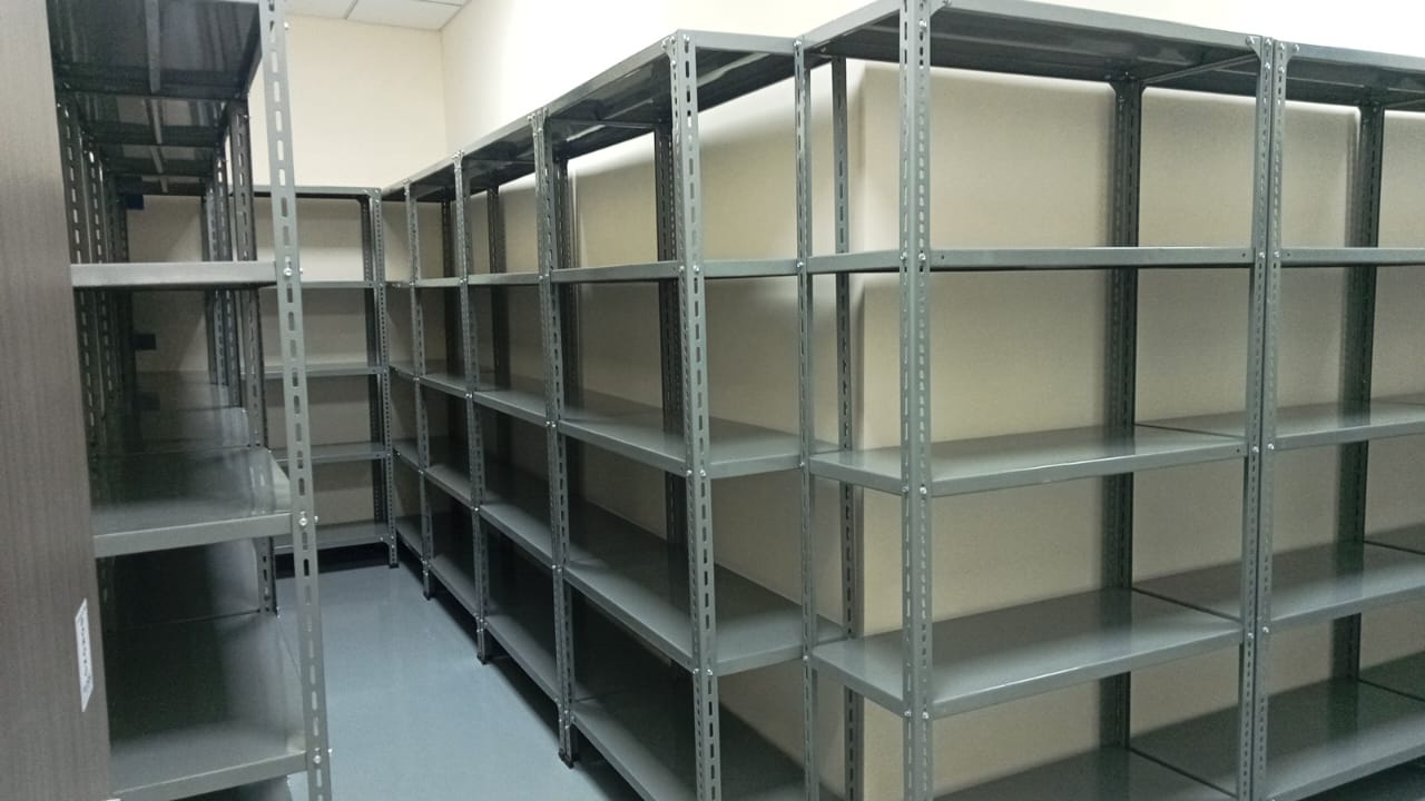 Rak Besi Gudang Siku Lubang Serbaguna di Kawasan Industri Cikarang Selatan – Bekasi oleh Tim RAJA RAK INDONESIA