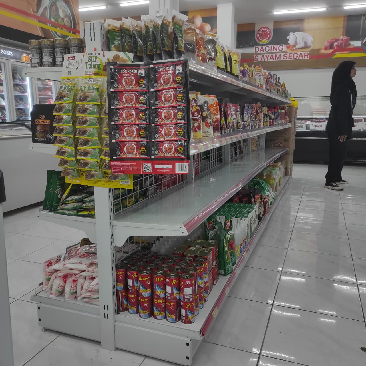 PEMASANGAN RAK MINIMARKET GONDOLA DISPLAY TOKO DAGING NUSANTARA DI PENGGILINGAN – JAKARTA TIMUR OLEH TIM RAJA RAK INDONESIA | RAJARAK,ID – RAKTOKO.ID