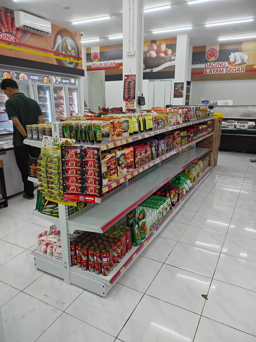 PEMASANGAN RAK MINIMARKET GONDOLA DISPLAY TOKO DAGING NUSANTARA DI PENGGILINGAN – JAKARTA TIMUR OLEH TIM RAJA RAK INDONESIA | RAJARAK,ID – RAKTOKO.ID