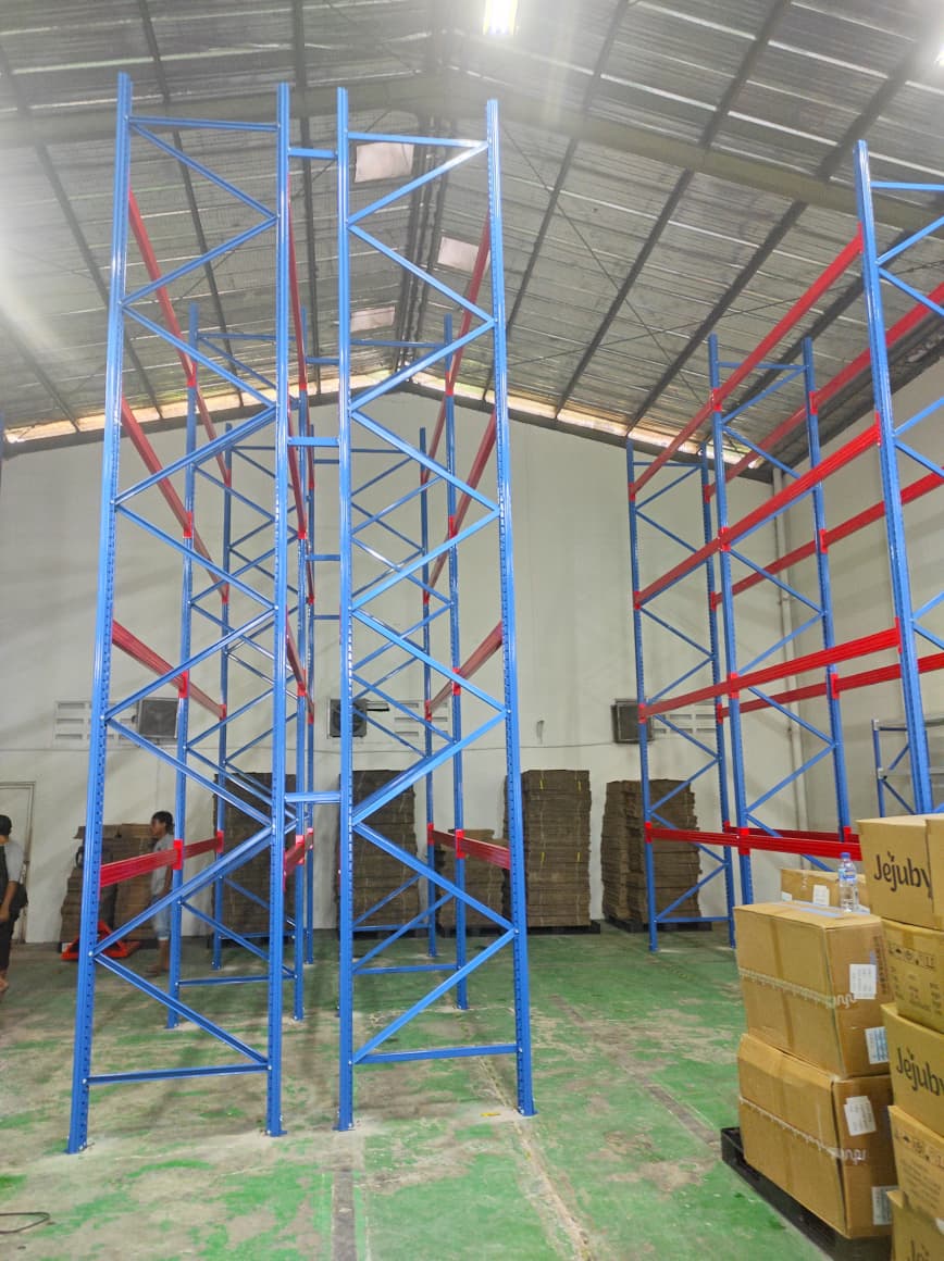 PEMASANGAN RAK PALLET BESI GUDANG INDUSTRI HEAVY DUTY DI TAMAN TEKNO BSD - KOTA TANGERANG SELATAN OLEH TIM RAJA RAK INDONESIA